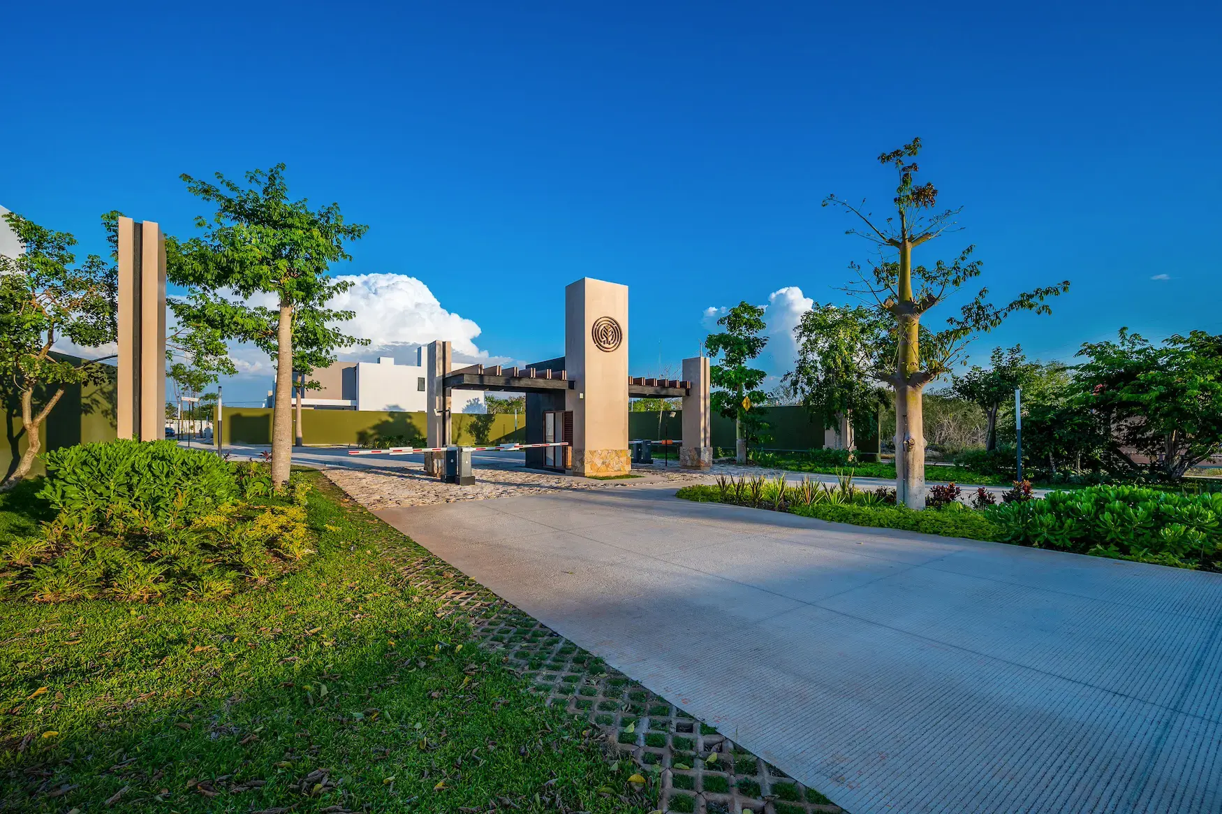 MACORA_CERCANIA_IZQ_ACCESO